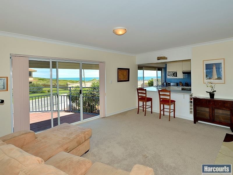 112 Janis Street, Halls Head WA 6210