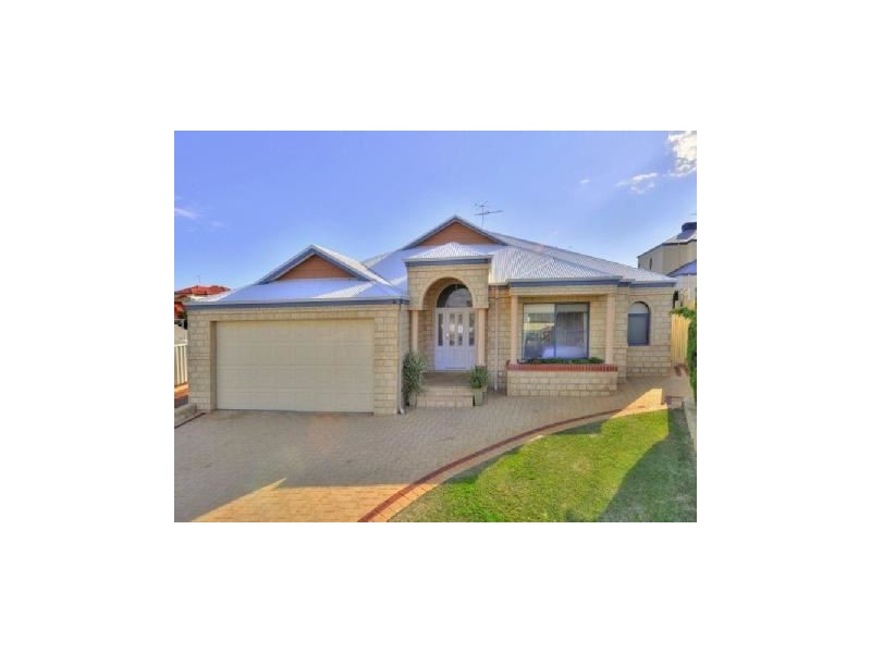 6 Pinnace Court, Halls Head WA 6210