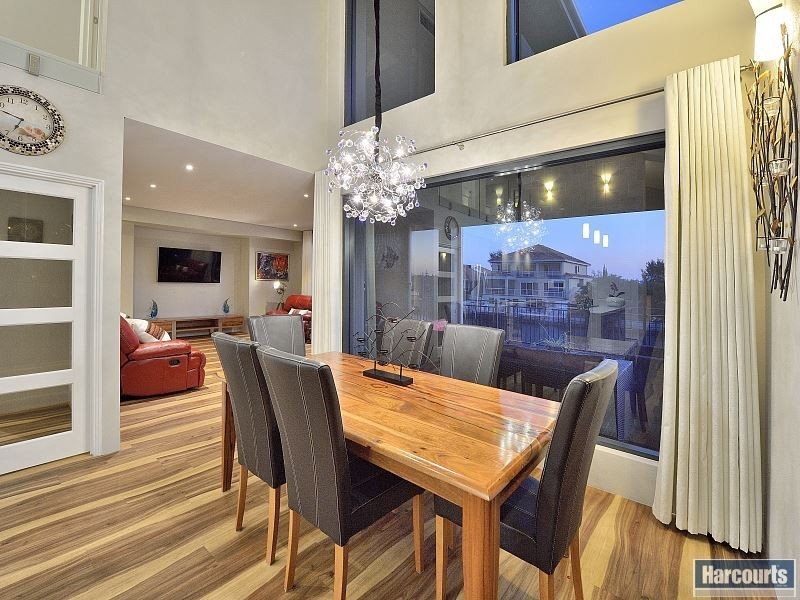 21 Estuary Place, Wannanup WA 6210