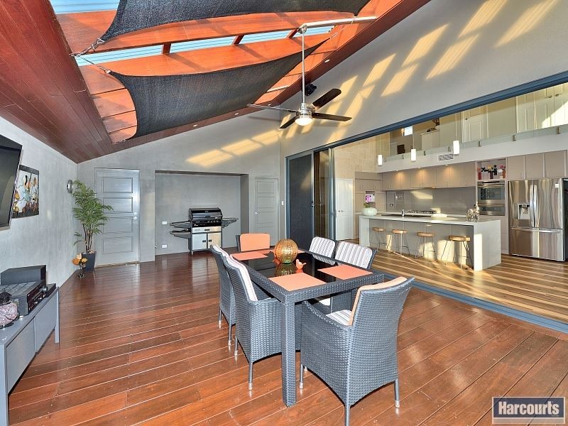 21 Estuary Place, Wannanup WA 6210