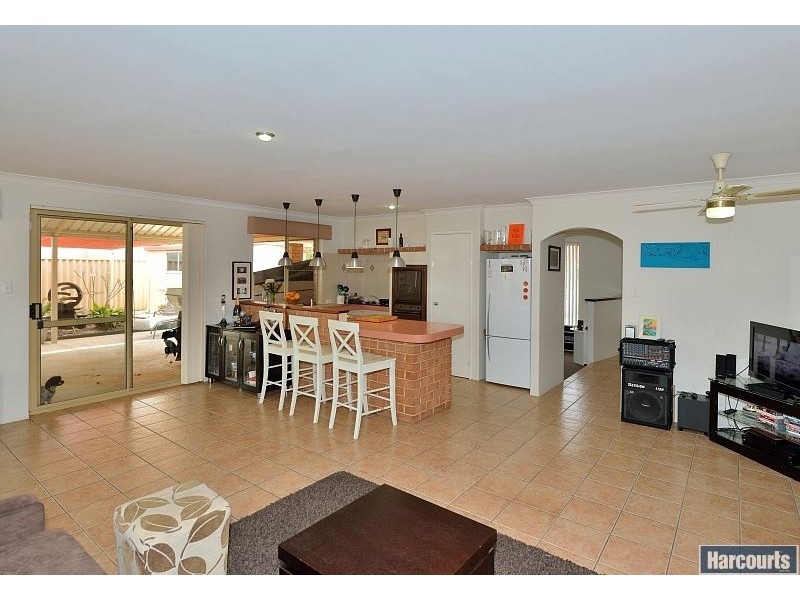 17 Foster Road, Coodanup WA 6210