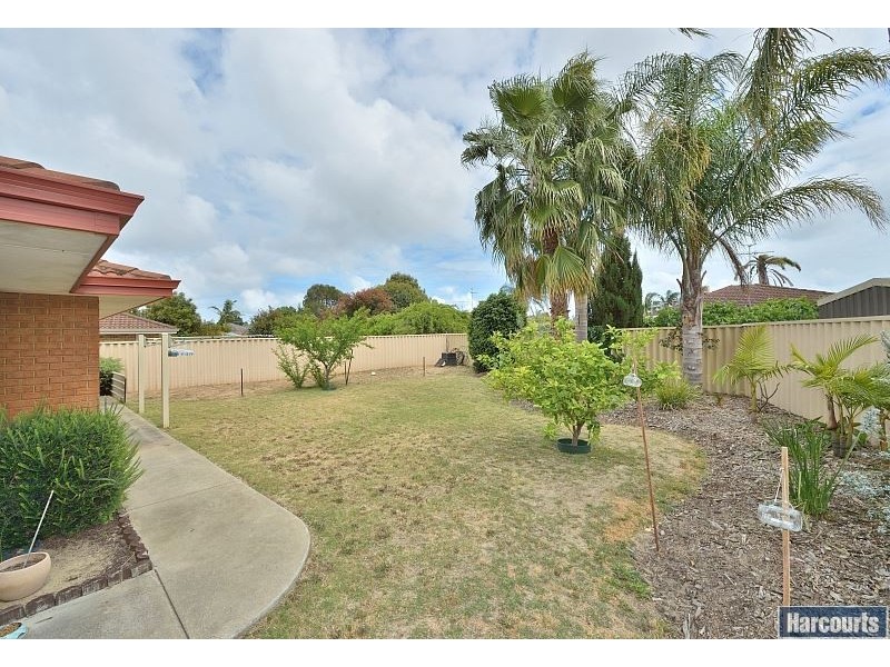 17 Foster Road, Coodanup WA 6210