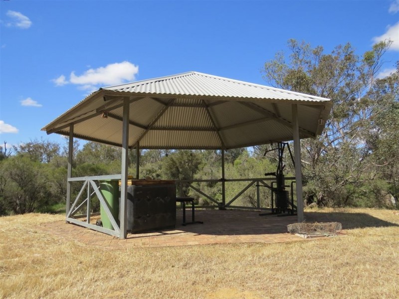 217 Richmond Street, Williams WA 6391