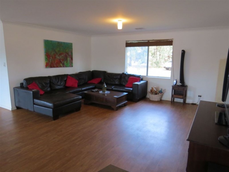 217 Richmond Street, Williams WA 6391