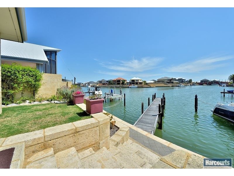 10 Tasman Loop, Dudley Park WA 6210