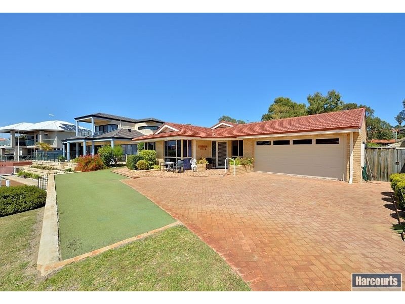 15 Parkwater Cove, Halls Head WA 6210