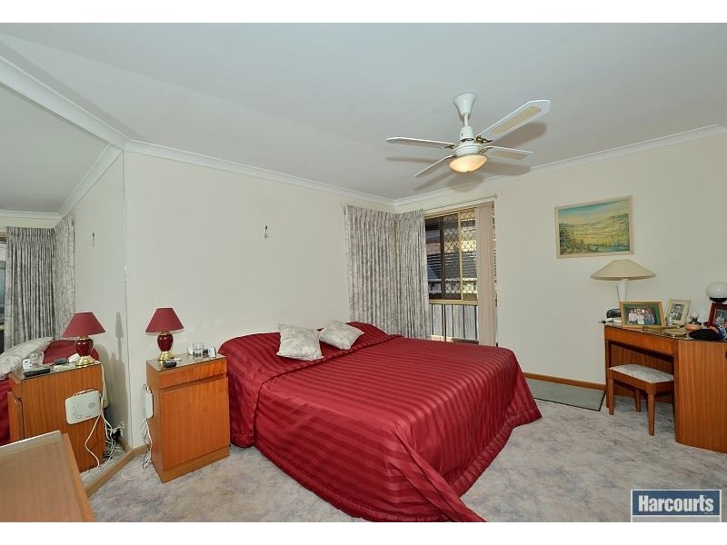 15 Parkwater Cove, Halls Head WA 6210