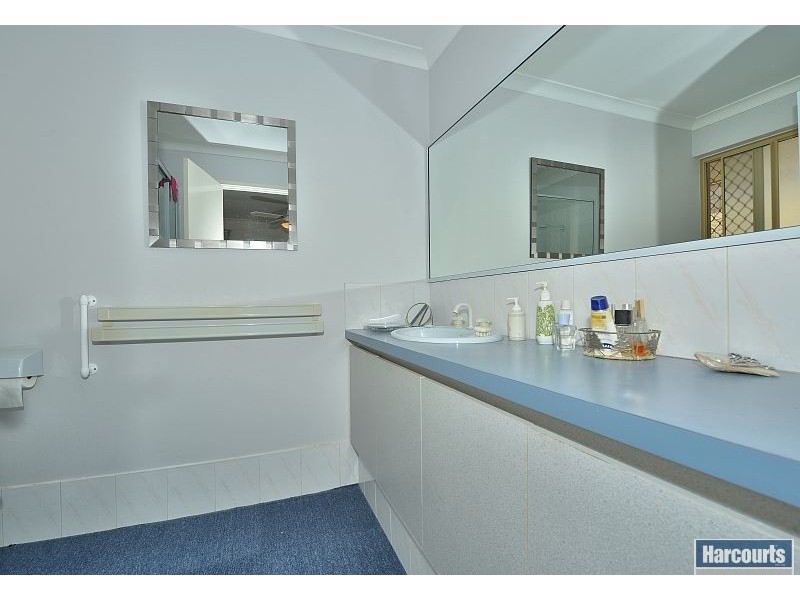 15 Parkwater Cove, Halls Head WA 6210