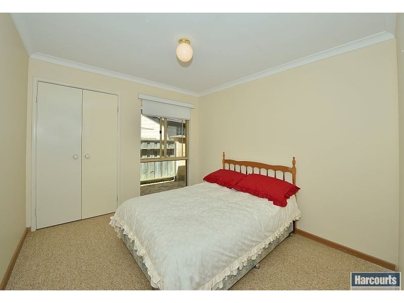 15 Parkwater Cove, Halls Head WA 6210