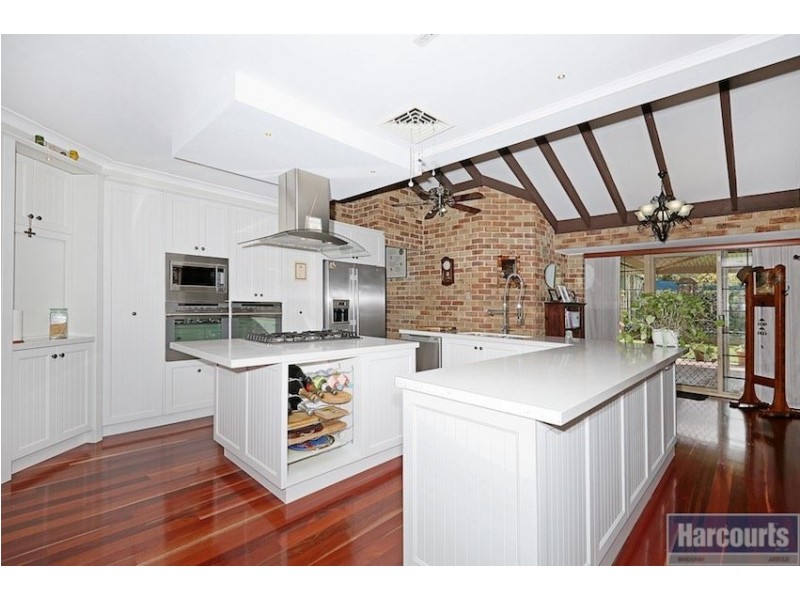 10 Navarre Row, Greenfields WA 6210