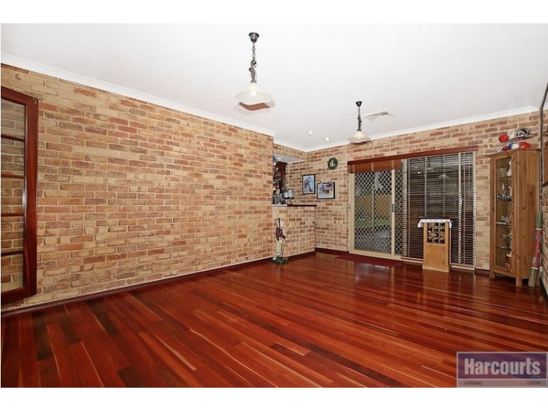 10 Navarre Row, Greenfields WA 6210
