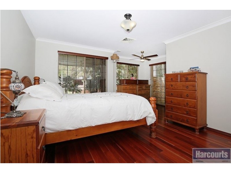 10 Navarre Row, Greenfields WA 6210