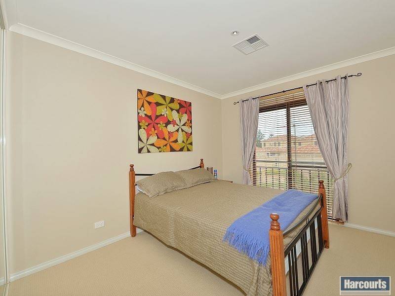 4/7 Village Mews, Wannanup WA 6210