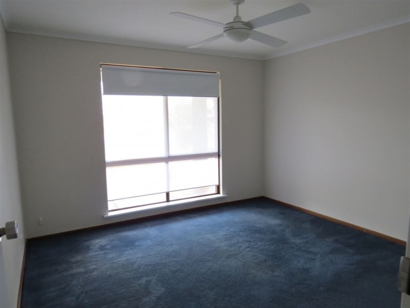 8 Morfitt Street, Mandurah WA 6210