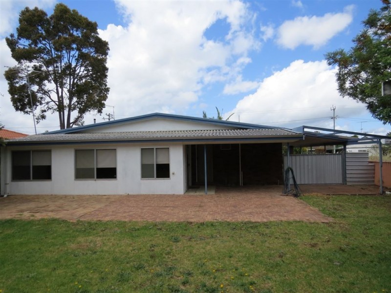 8 Morfitt Street, Mandurah WA 6210