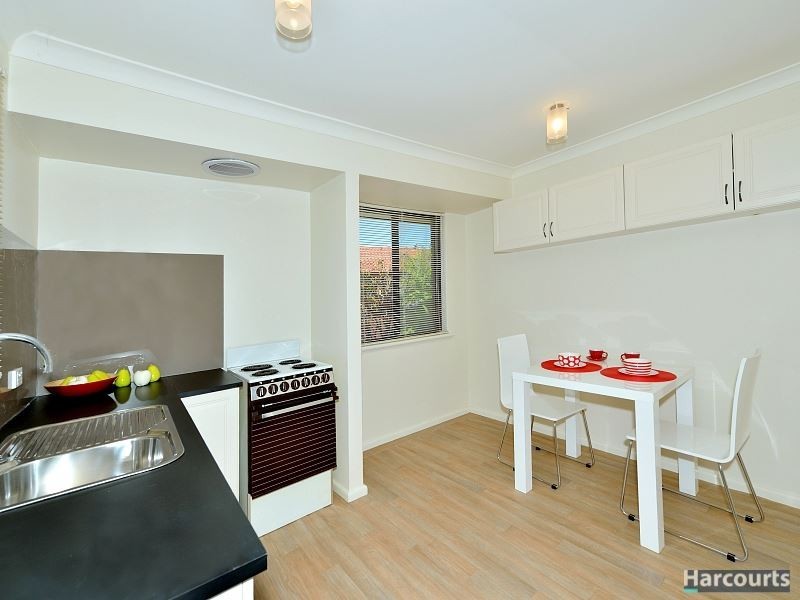 9/17 Creery Street, Dudley Park WA 6210