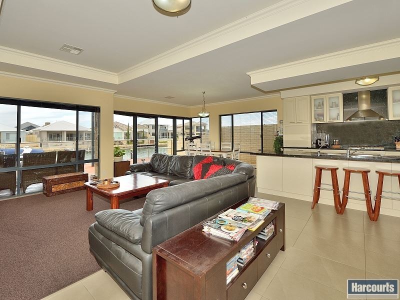 49 Katinka Retreat, Dudley Park WA 6210