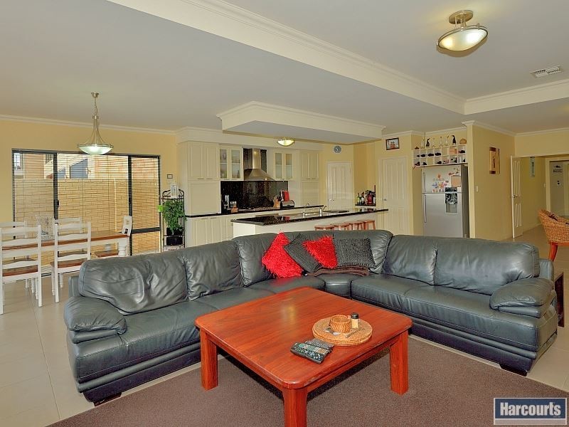 49 Katinka Retreat, Dudley Park WA 6210
