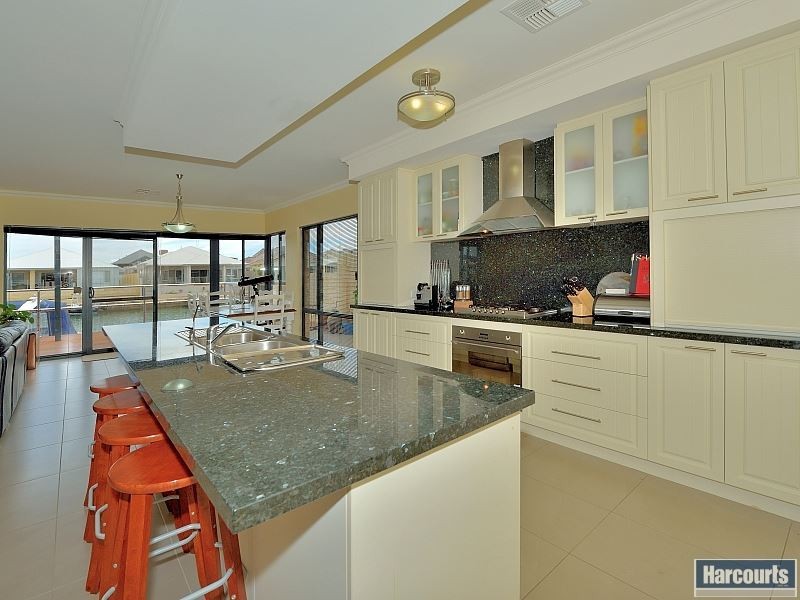 49 Katinka Retreat, Dudley Park WA 6210