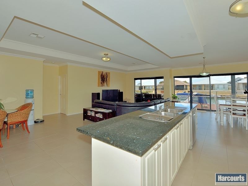 49 Katinka Retreat, Dudley Park WA 6210
