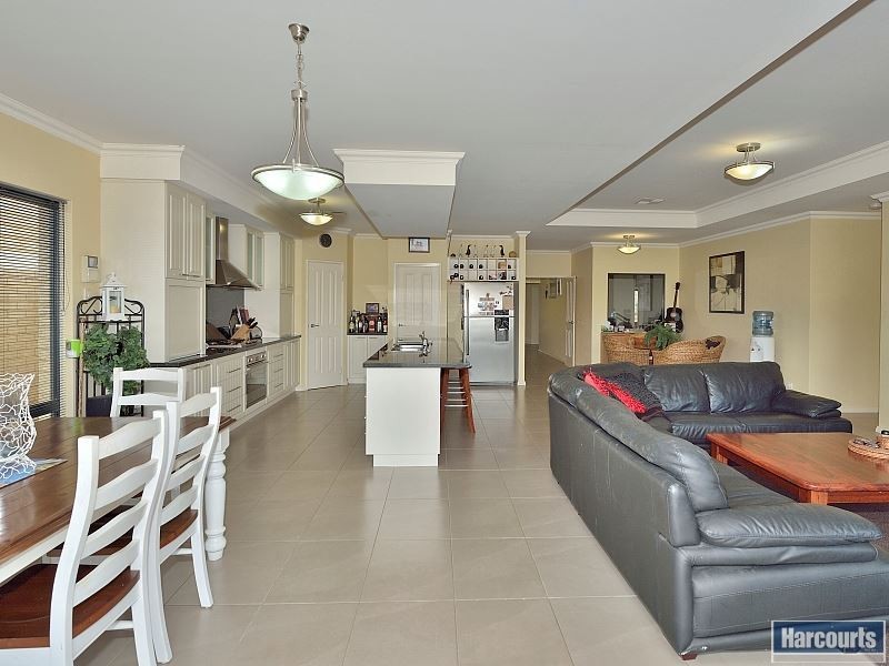 49 Katinka Retreat, Dudley Park WA 6210
