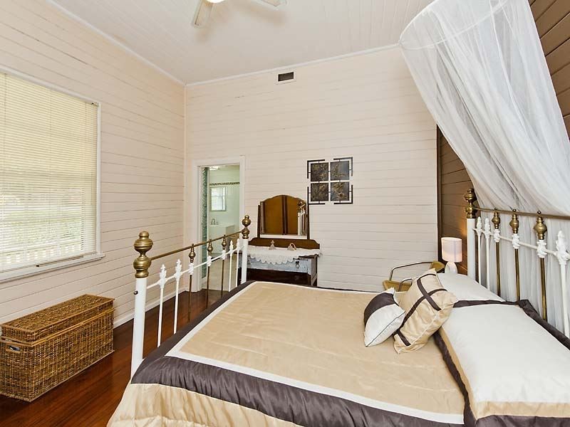 13 Barrington Knight Road, Yarloop WA 6218
