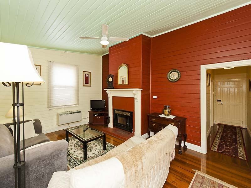 13 Barrington Knight Road, Yarloop WA 6218