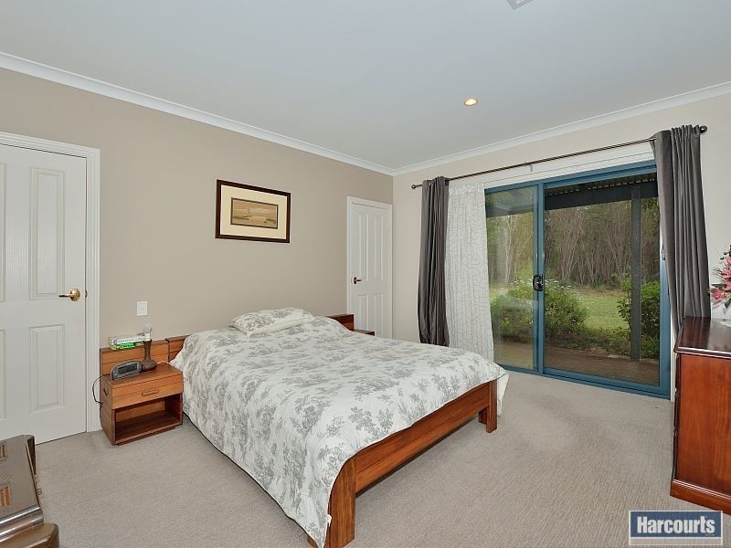 14 Riverland Drive, Stake Hill WA 6181