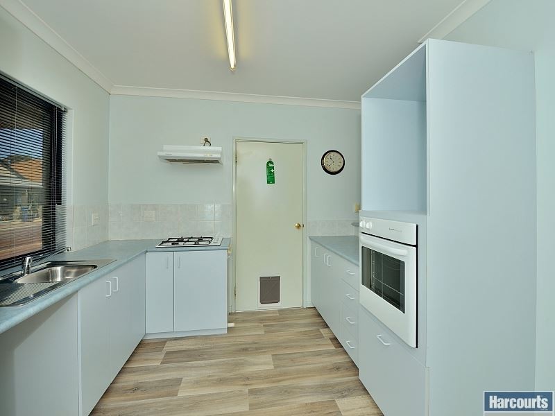 8 Myrtle Turn, Greenfields WA 6210