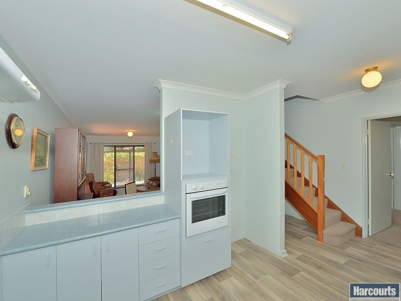 8 Myrtle Turn, Greenfields WA 6210