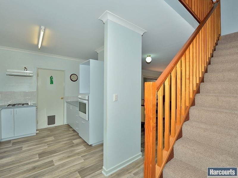 8 Myrtle Turn, Greenfields WA 6210