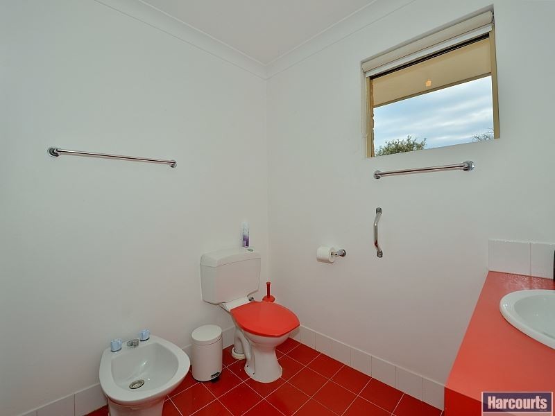 9 Fulmar Place, Halls Head WA 6210