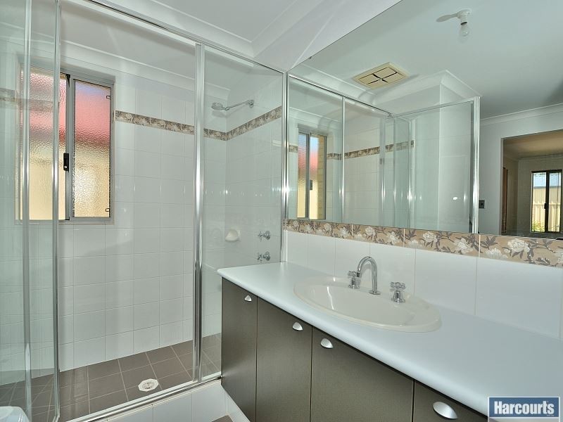 24 Holloway Turn, Ravenswood WA 6208