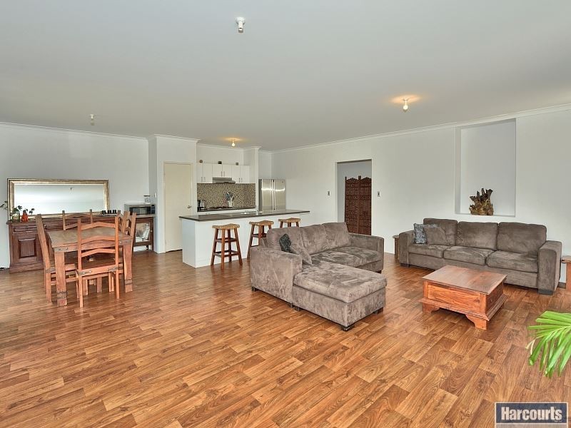 24 Holloway Turn, Ravenswood WA 6208