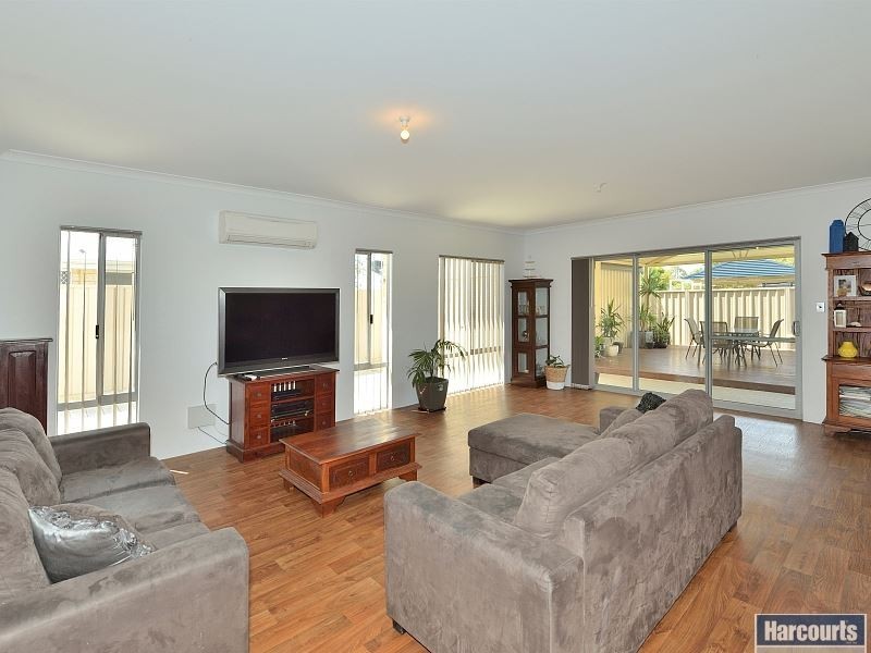 24 Holloway Turn, Ravenswood WA 6208