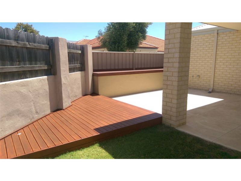 10 Moorhen Green, Dudley Park WA 6210