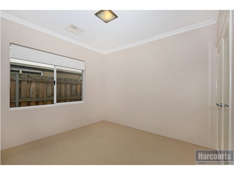 4 Maywood Way, Wannanup WA 6210