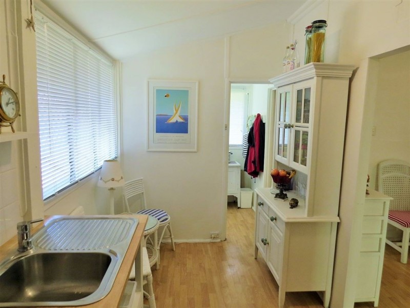 11/12 Leslie Street, Dudley Park WA 6210