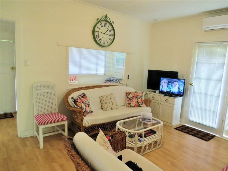 11/12 Leslie Street, Dudley Park WA 6210