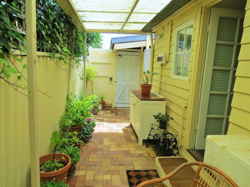 11/12 Leslie Street, Dudley Park WA 6210