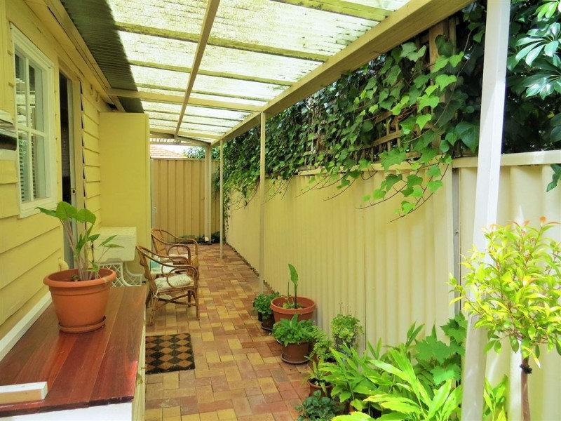 11/12 Leslie Street, Dudley Park WA 6210