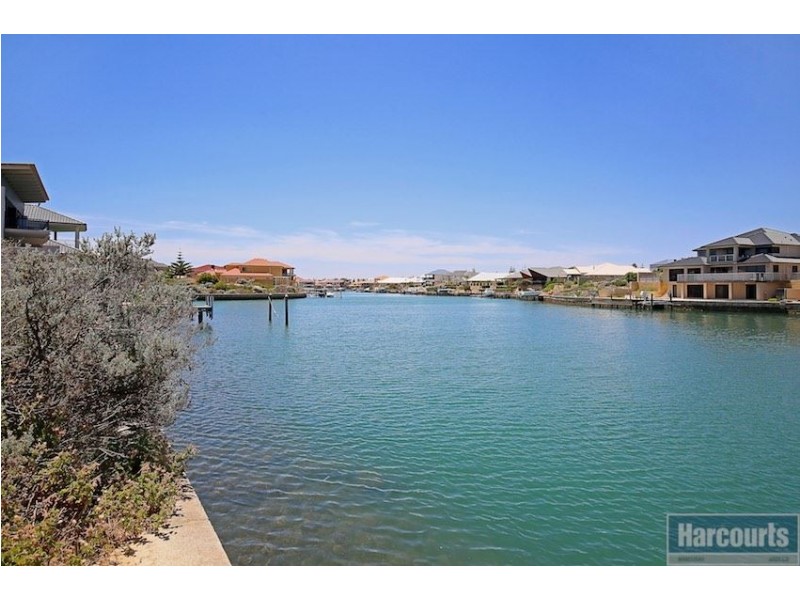 92 Voyager Close, Wannanup WA 6210