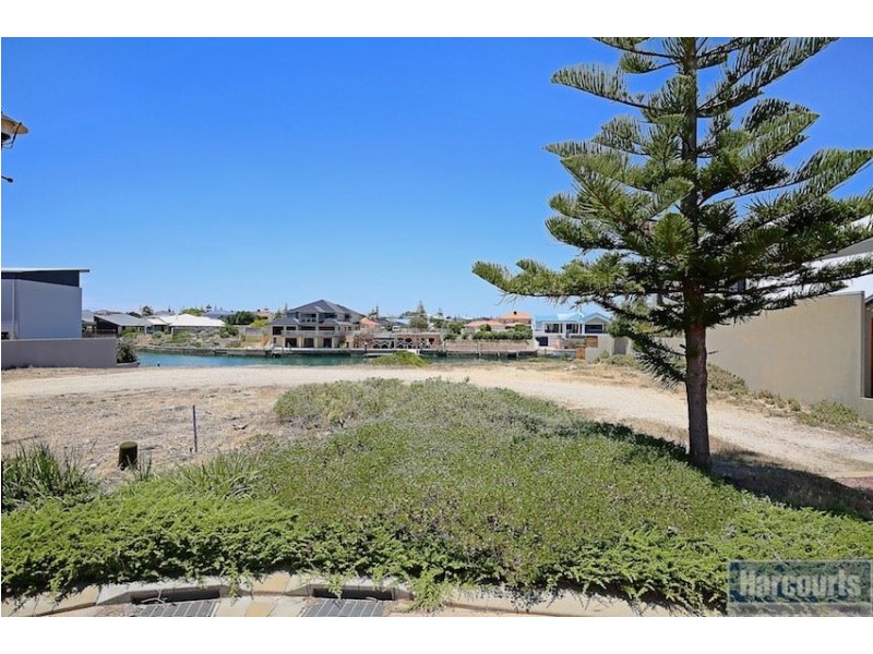 92 Voyager Close, Wannanup WA 6210