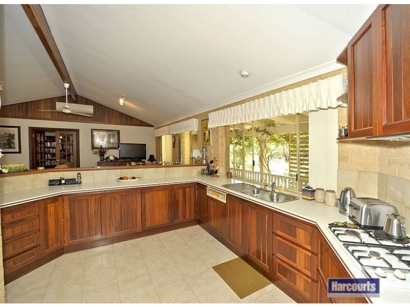 31 Nutbush Avenue, Falcon WA 6210