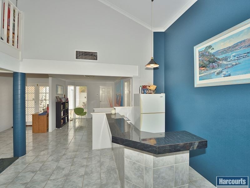 14 Waterside Drive, Dudley Park WA 6210