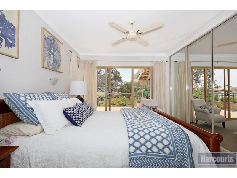 2 Robertson Grove, South Yunderup WA 6208
