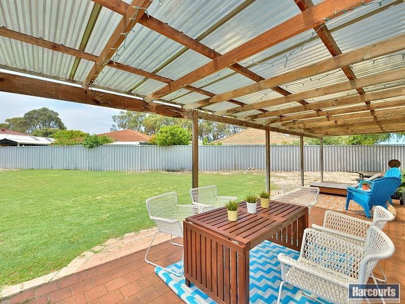 18 Lobos Mews, Secret Harbour WA 6173