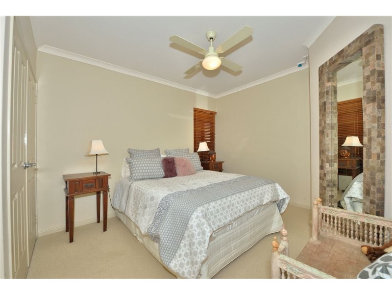 22 Leisure Way, Halls Head WA 6210