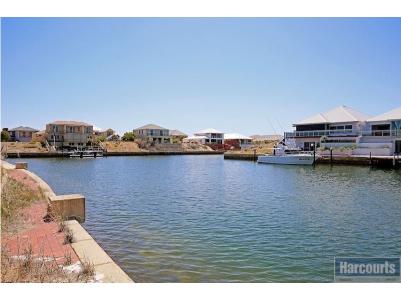 82 Sandpiper Island Retreat, Wannanup WA 6210