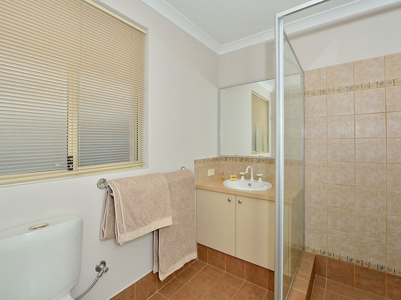 35 Tranquility Way, Halls Head WA 6210